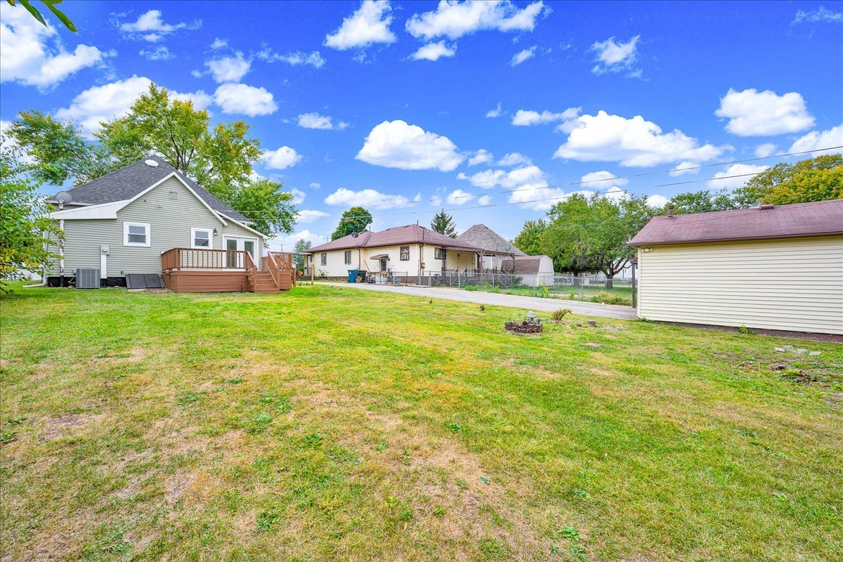 222 W Chestnut Street, Hoopeston, IL 60942