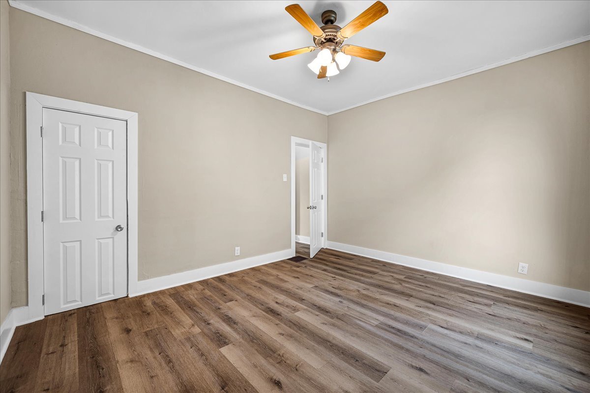 222 W Chestnut Street, Hoopeston, IL 60942