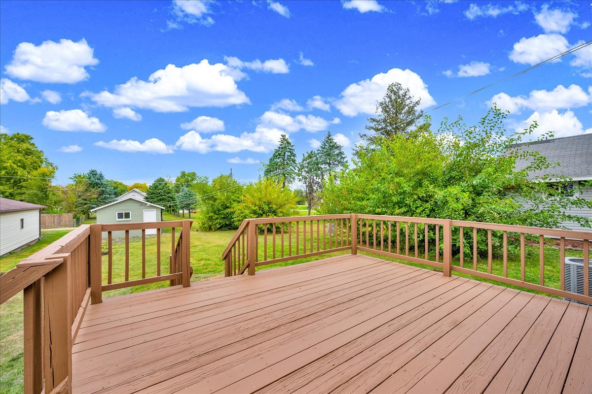 222 W Chestnut Street, Hoopeston, IL 60942