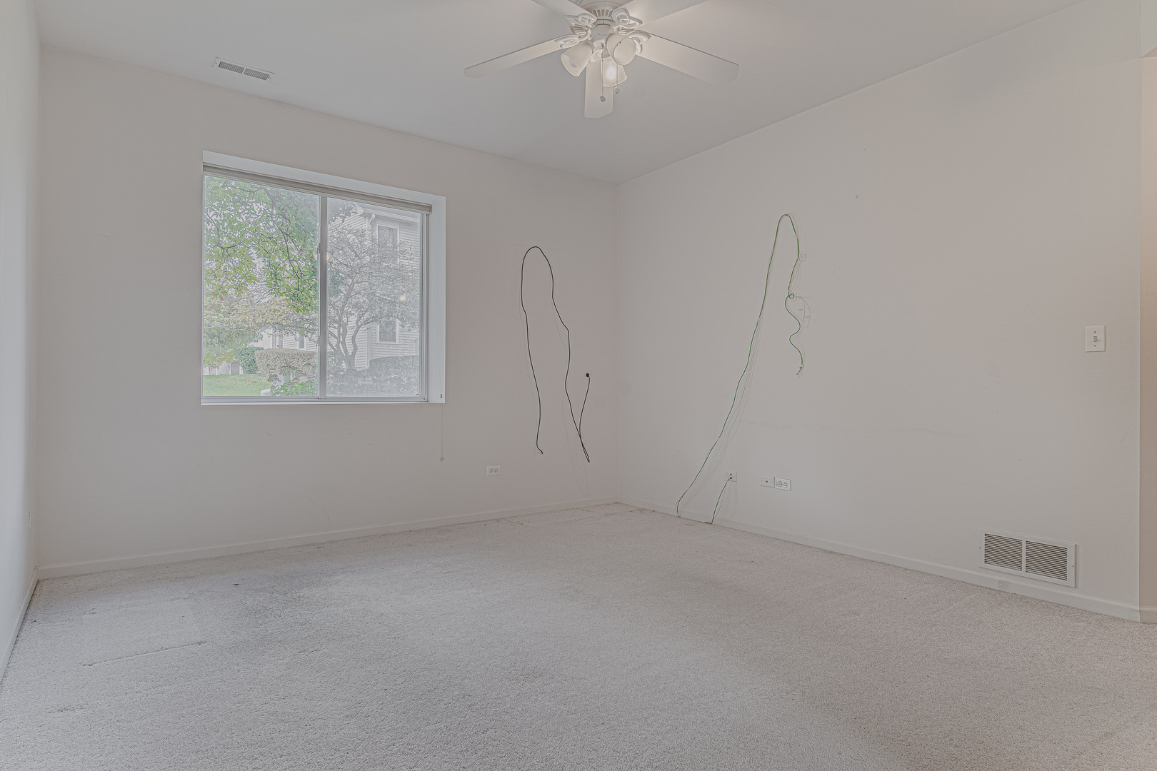 386 Gladstone Lane, Elgin, IL 60120