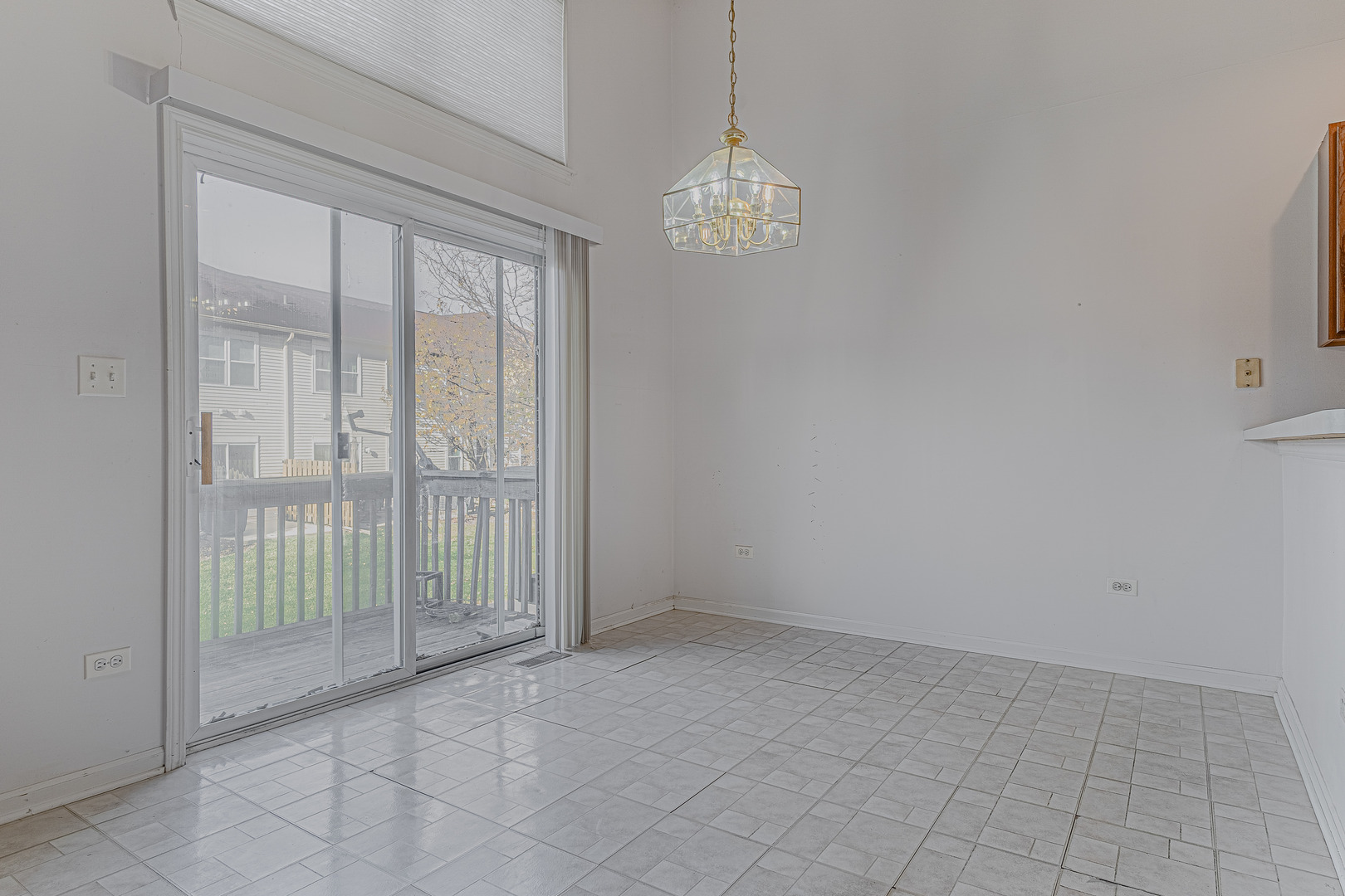 386 Gladstone Lane, Elgin, IL 60120