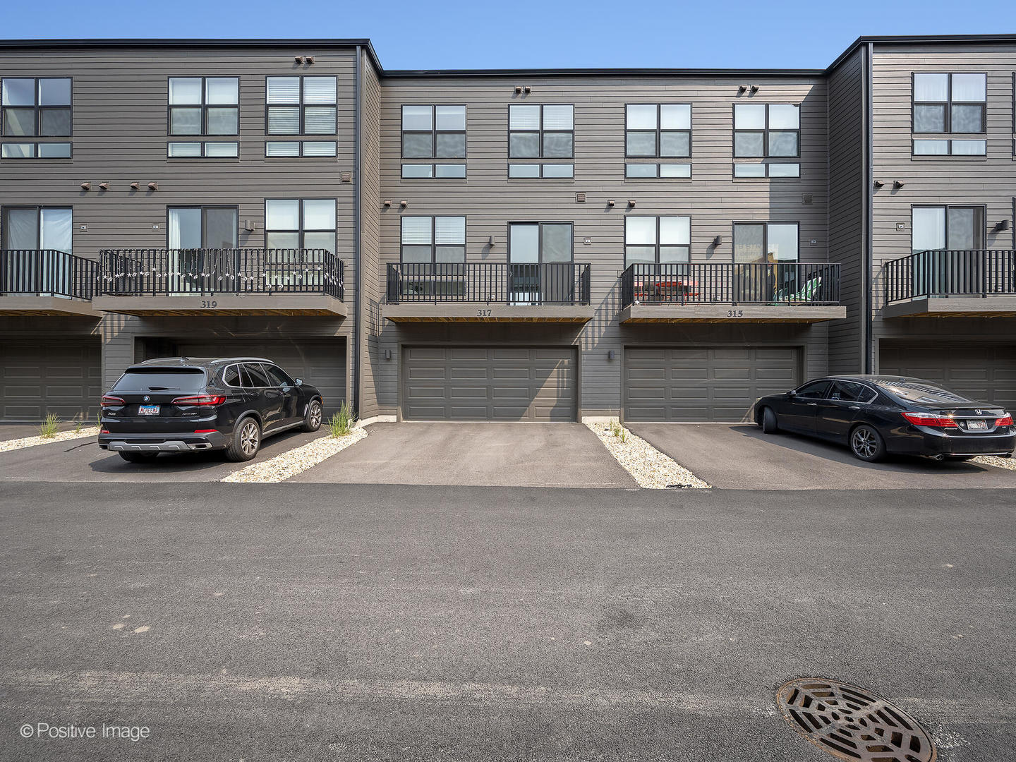 317 Summit Circle, Lombard, IL 60148