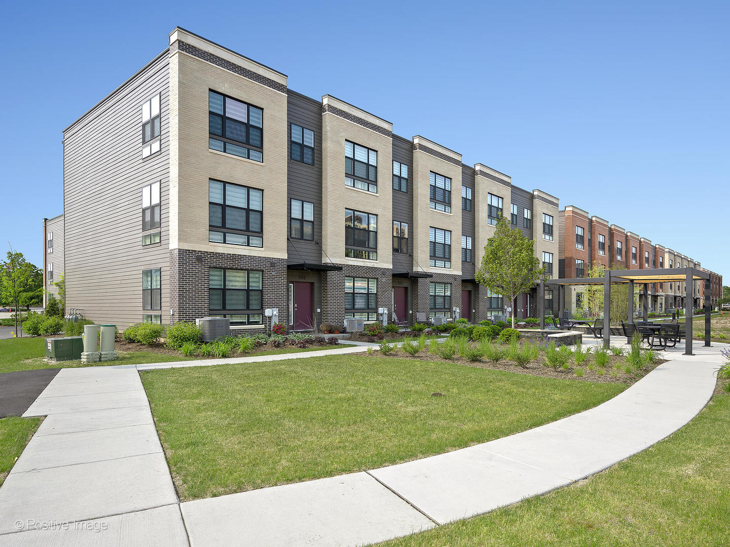 317 Summit Circle, Lombard, IL 60148