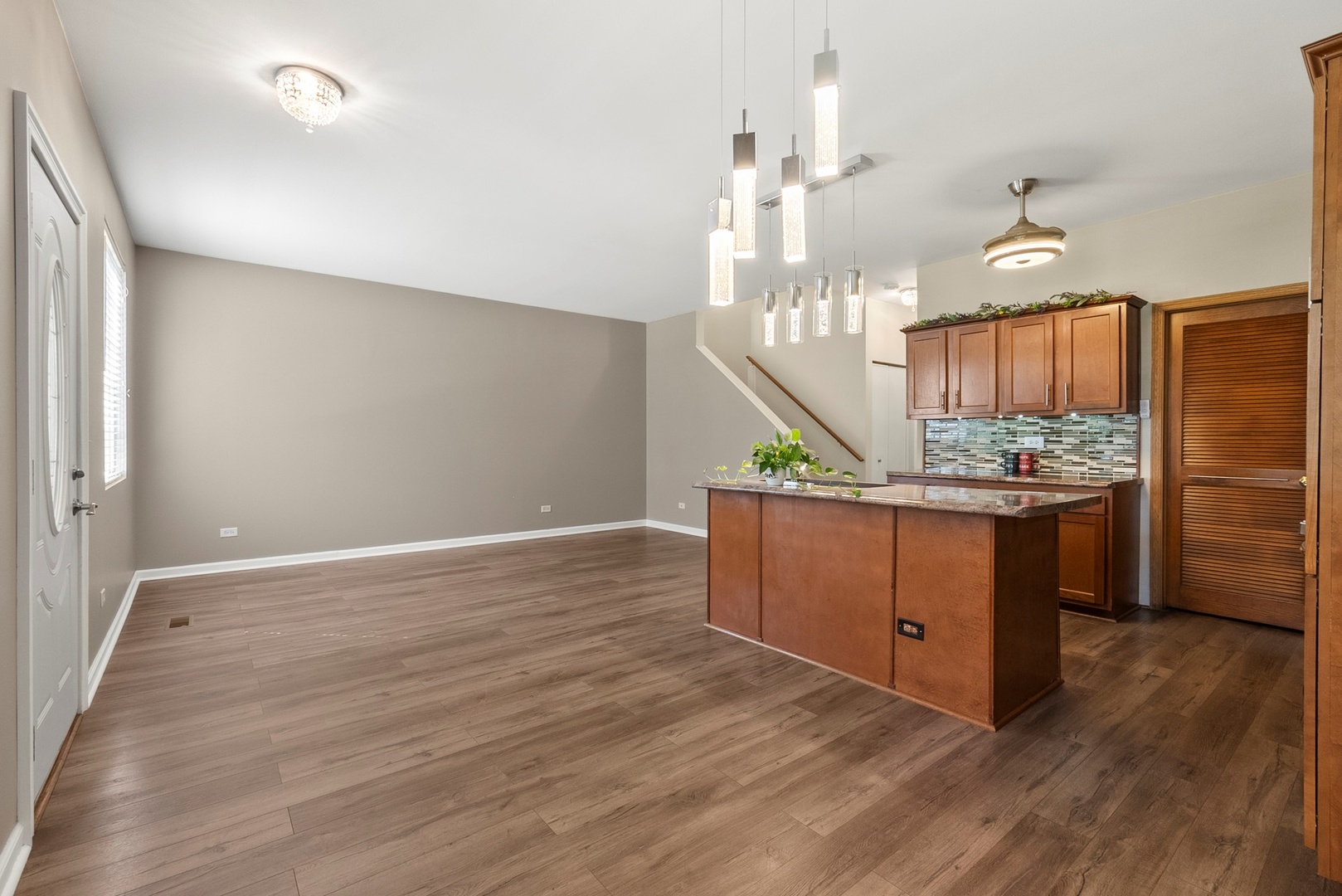 1565 Azalea Circle, Romeoville, IL 60446