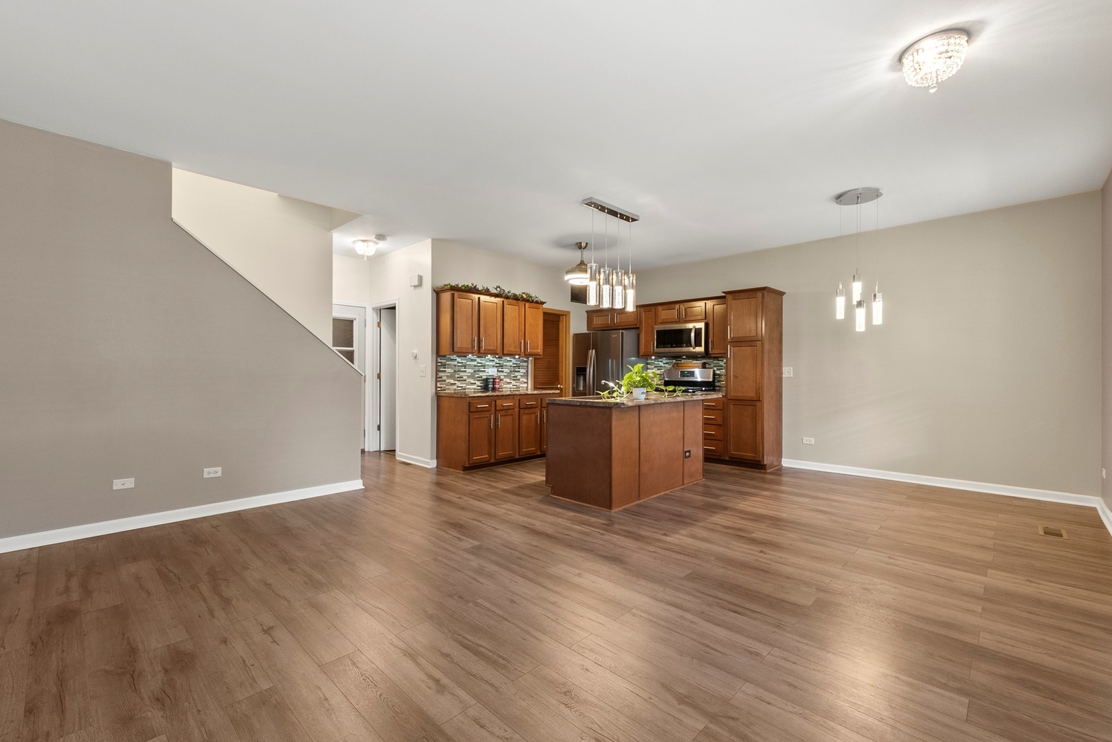 1565 Azalea Circle, Romeoville, IL 60446