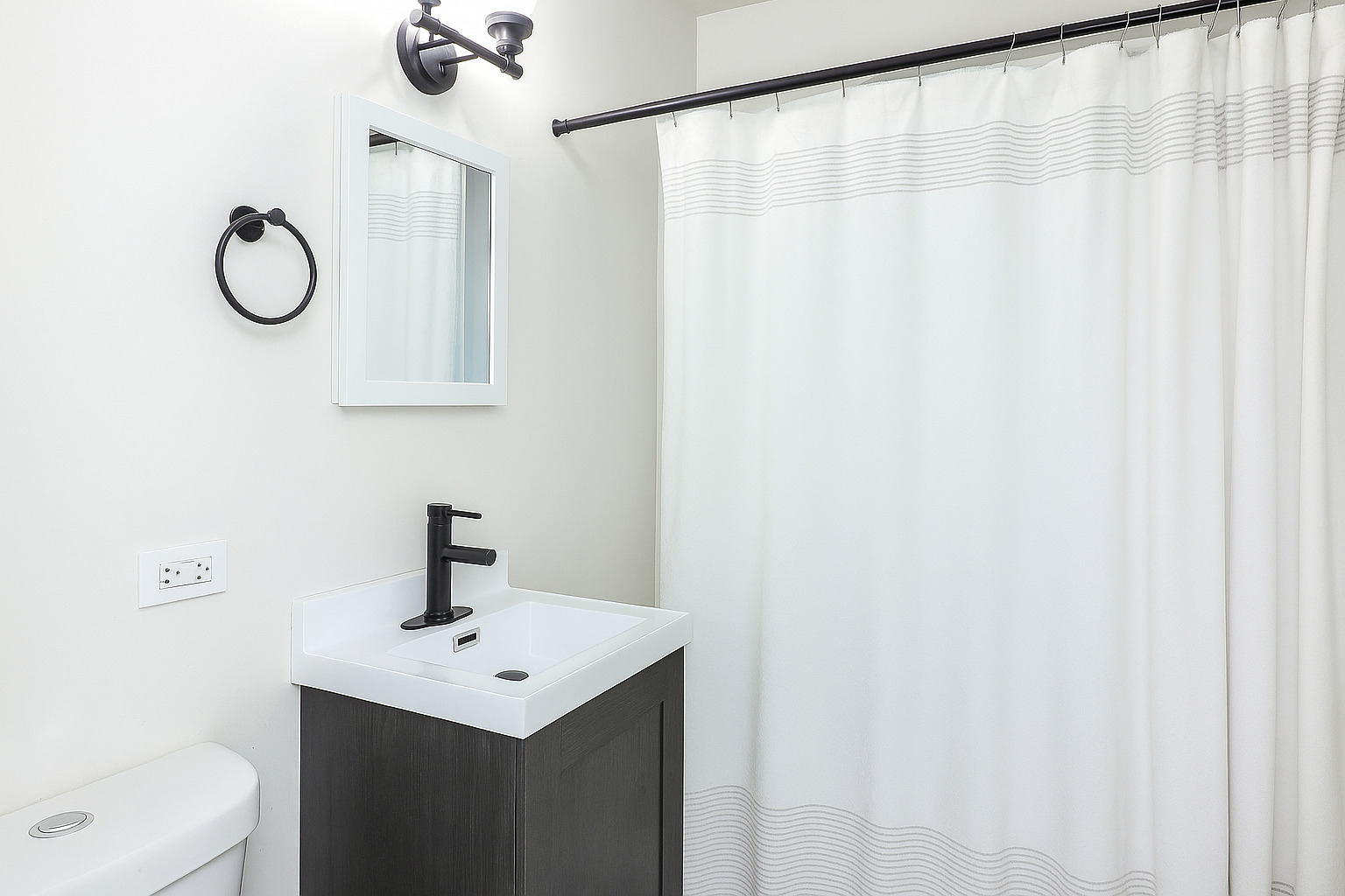 3210 Madison Avenue, Brookfield, IL 60513