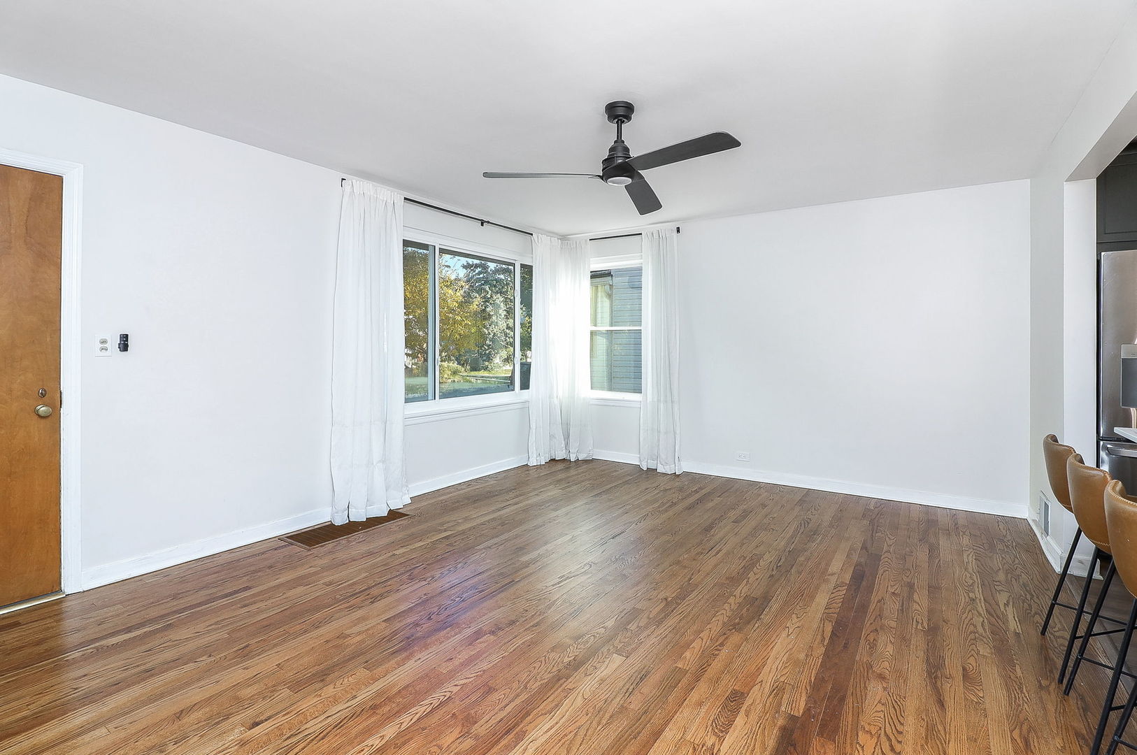 3210 Madison Avenue, Brookfield, IL 60513