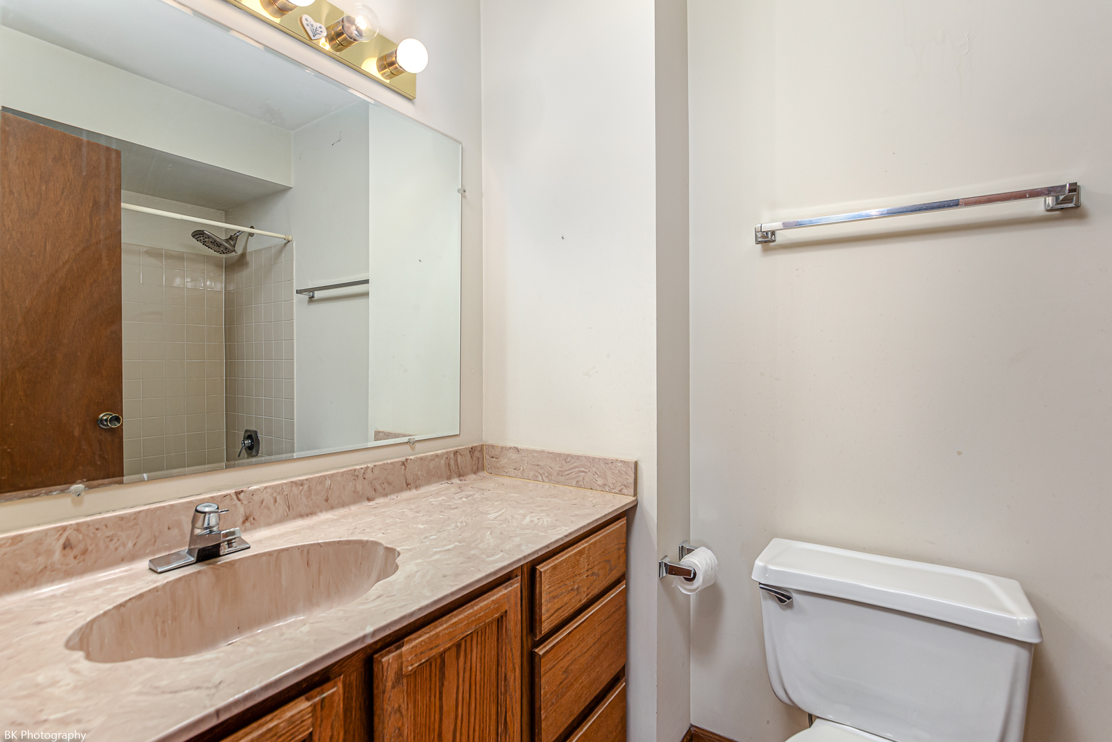 7140 Olde Gatehouse Road, Tinley Park, IL 60477