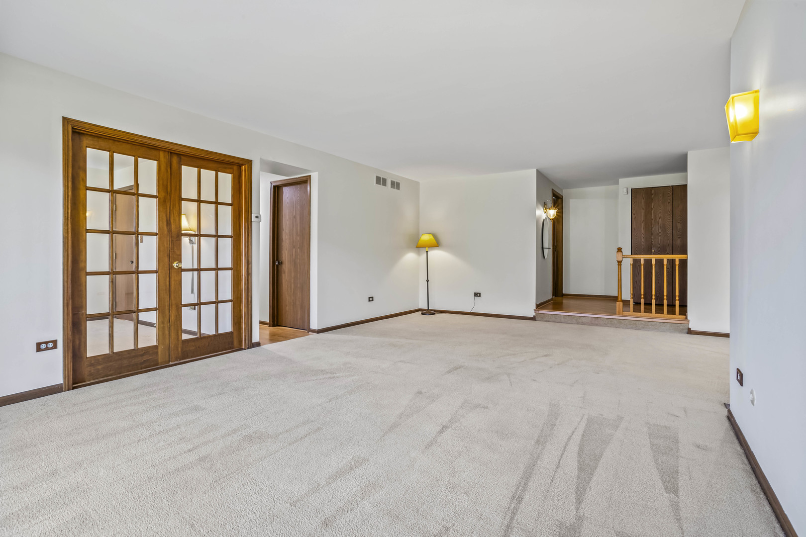 5835 Doe Circle #8, Westmont, IL 60559