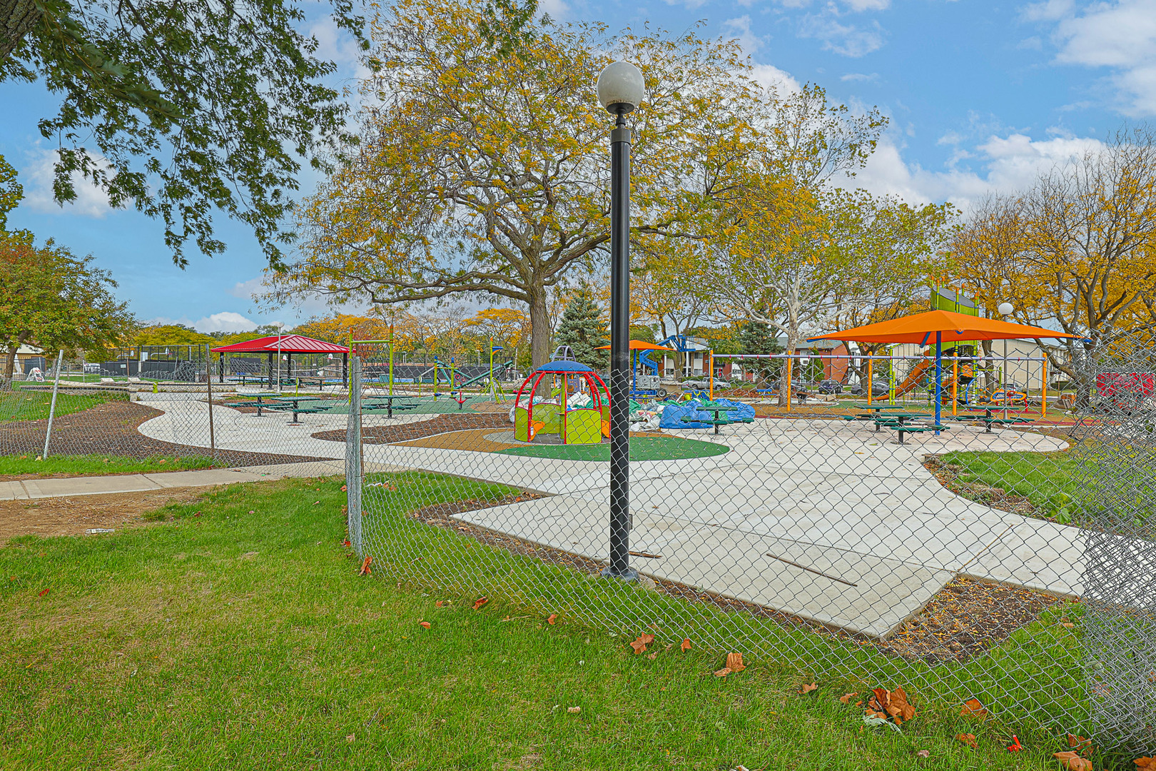 9446 Dee Road #2F, Des Plaines, IL 60016