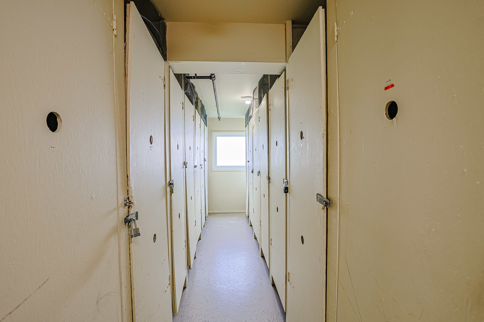 9446 Dee Road #2F, Des Plaines, IL 60016