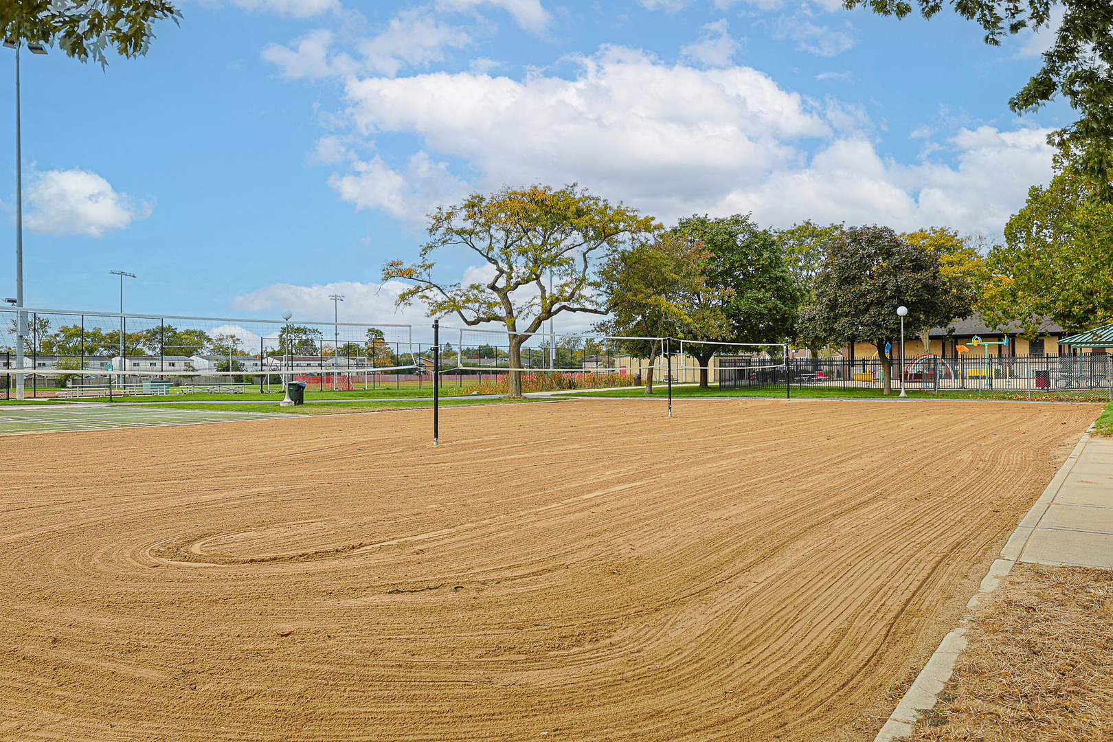 9446 Dee Road #2F, Des Plaines, IL 60016