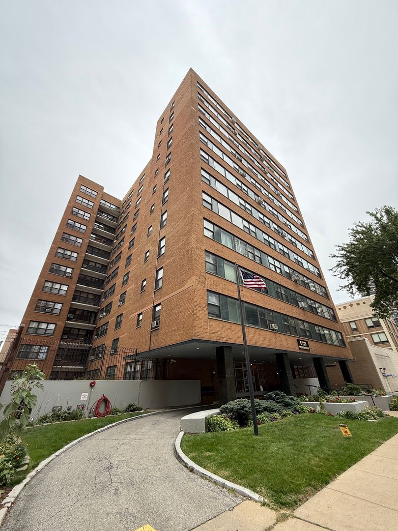 6118 N SHERIDAN Road #1006, Chicago, IL 60660