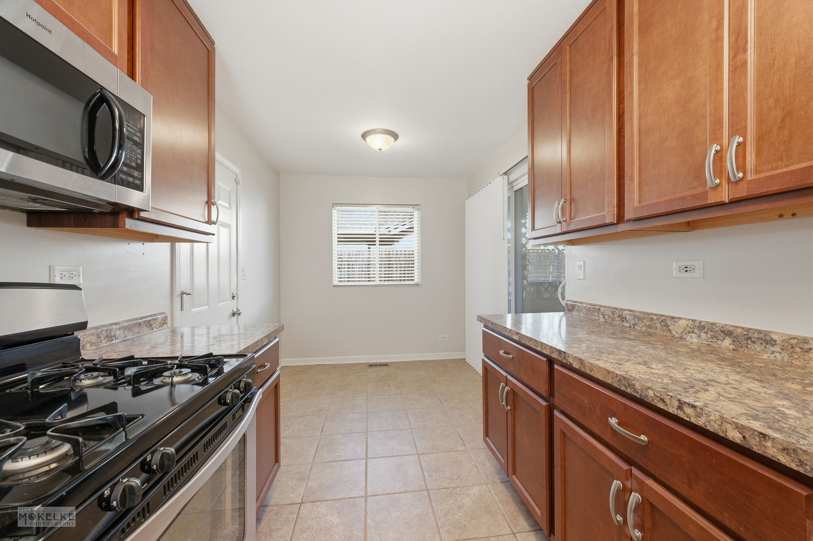 612 Melissa Drive, Bolingbrook, IL 60440