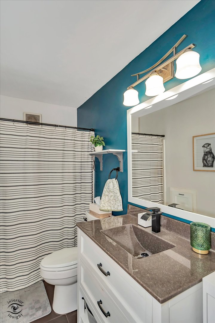 17240 68th Court, Tinley Park, IL 60477