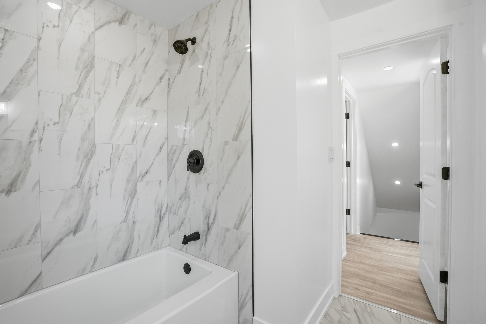 607 E 103rd Place, Chicago, IL 60628