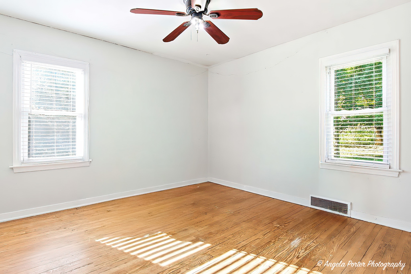 37048 N Lawrence Drive, Lake Villa, IL 60046