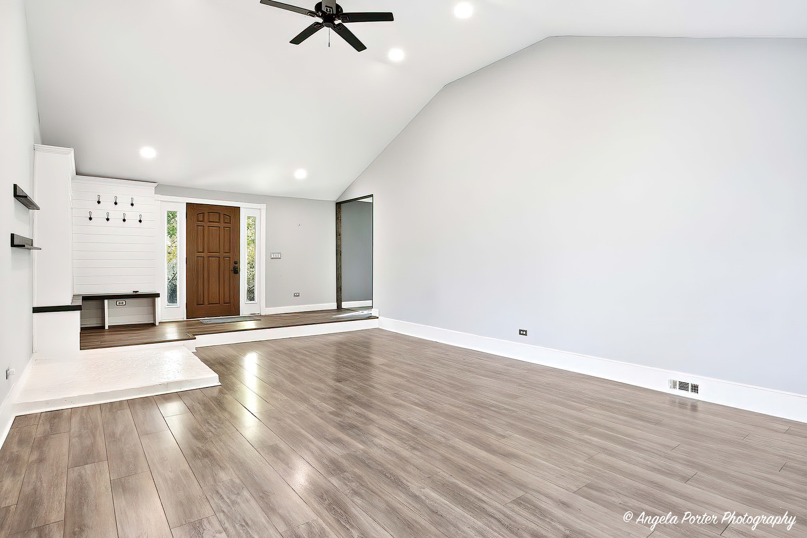 37048 N Lawrence Drive, Lake Villa, IL 60046