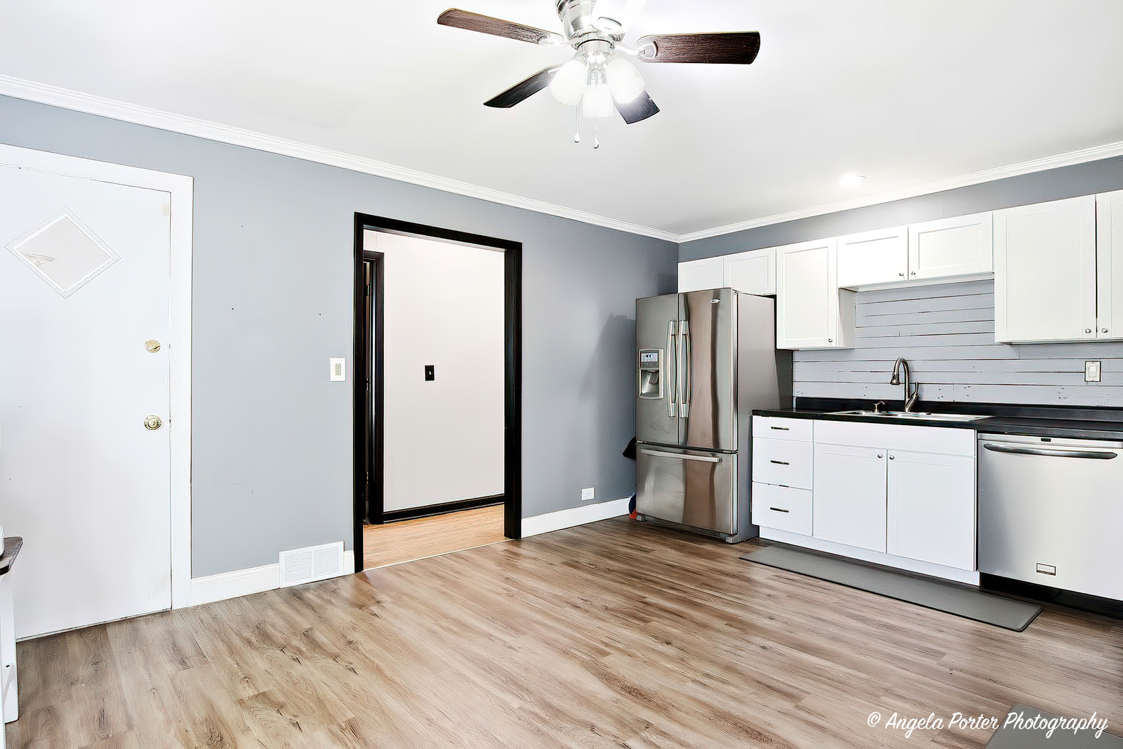 37048 N Lawrence Drive, Lake Villa, IL 60046