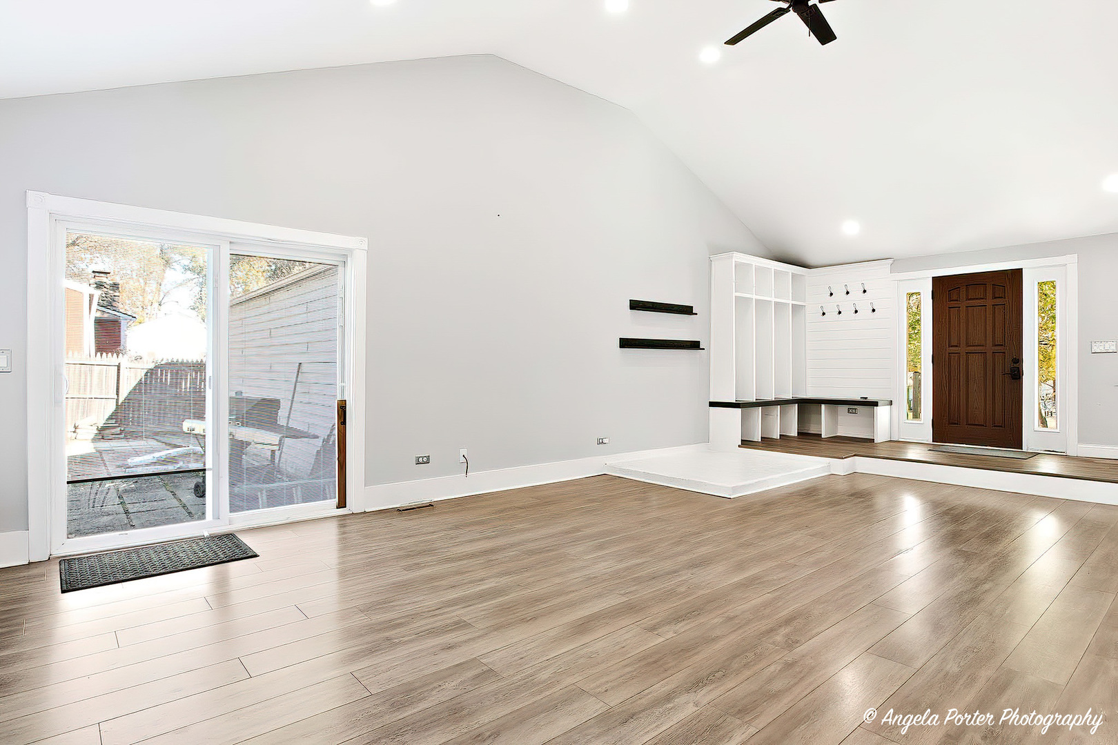 37048 N Lawrence Drive, Lake Villa, IL 60046