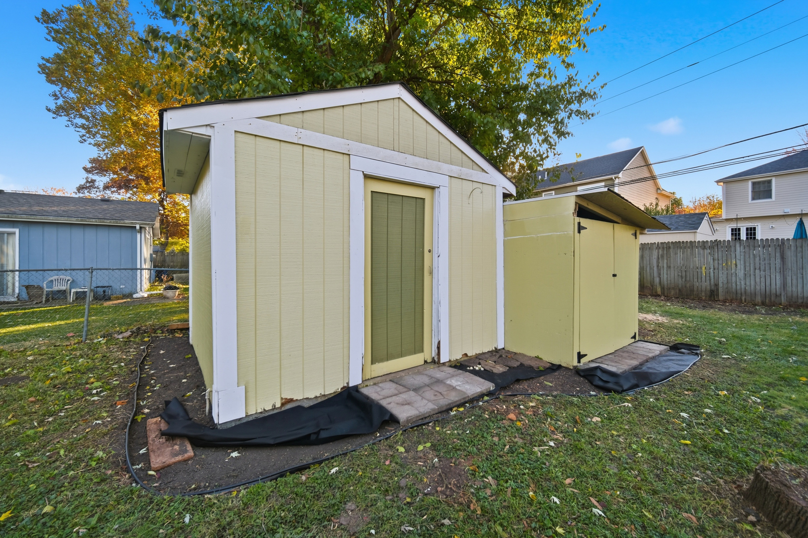 212 N KNOLLWOOD Drive, Wheaton, IL 60187