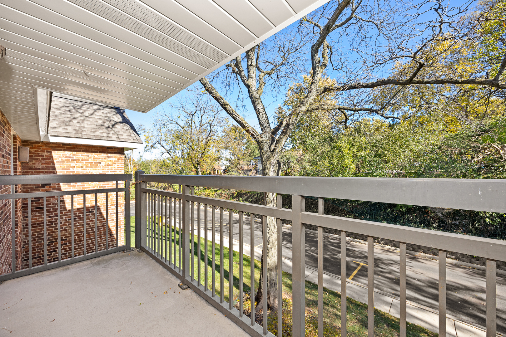 3915 Saratoga Avenue #H214, Downers Grove, IL 60515