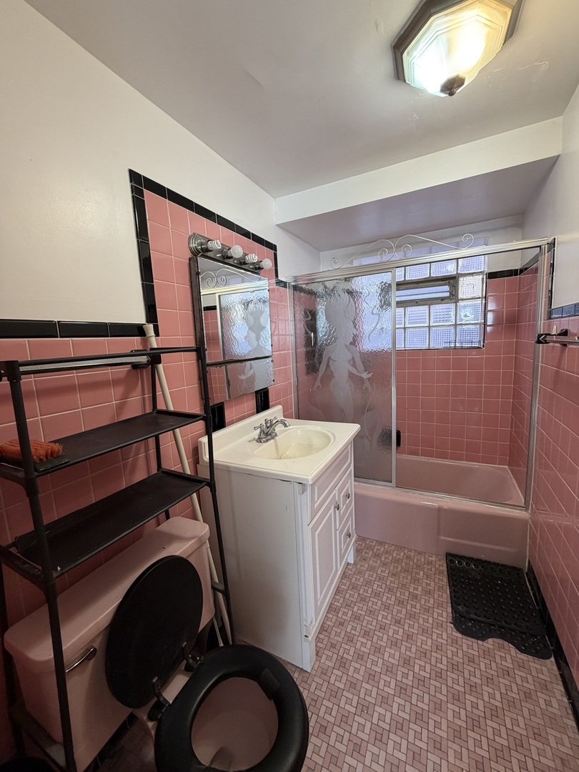 7228 S Phillips Avenue #G, Chicago, IL 60649