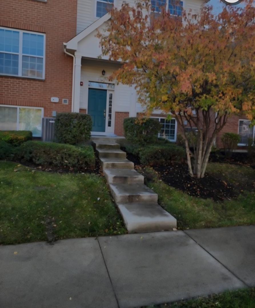7523 Claridge Drive #D, Bridgeview, IL 60455