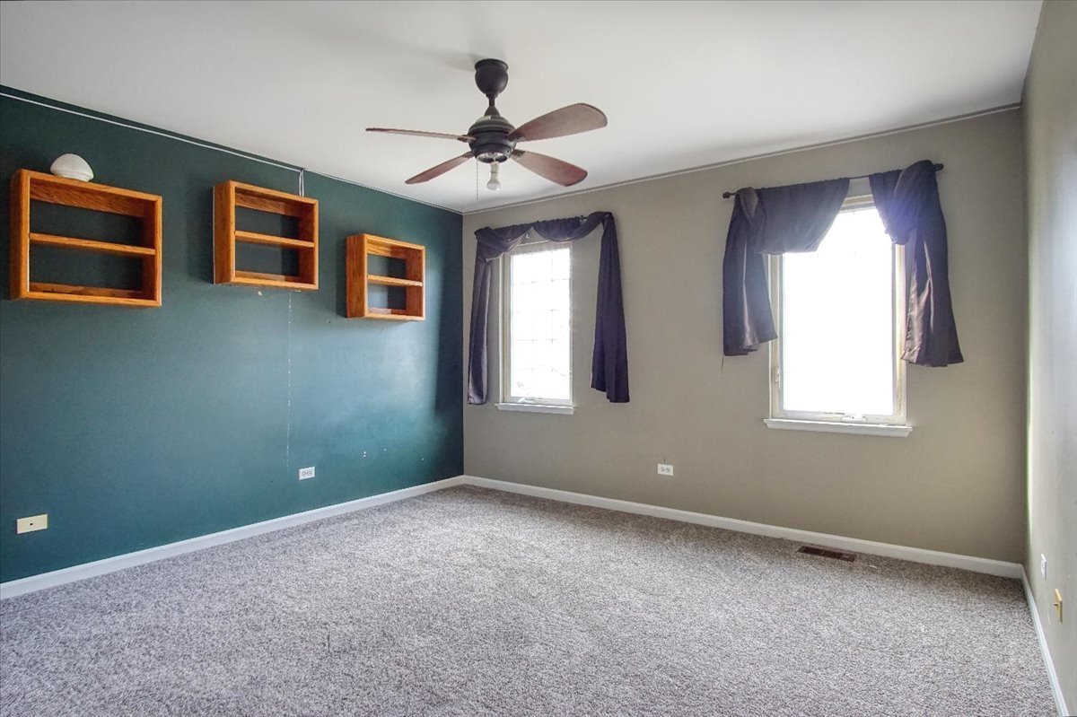 1731 Redwood Lane, McHenry, IL 60050