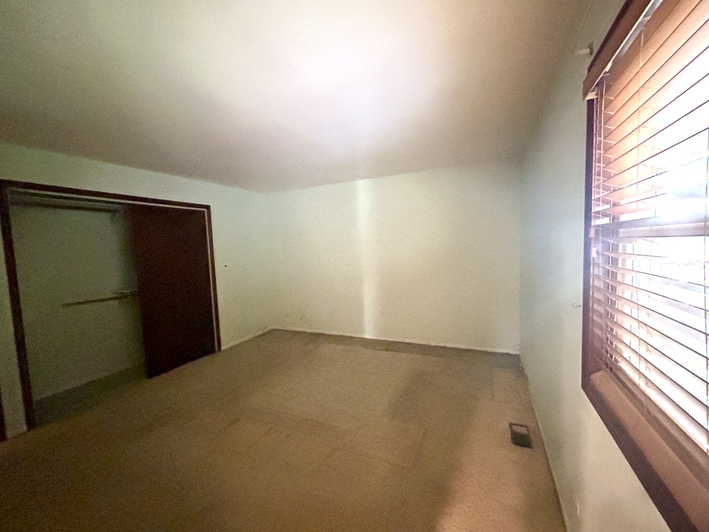 333 Charing Cross Road, Elk Grove Village, IL 60007