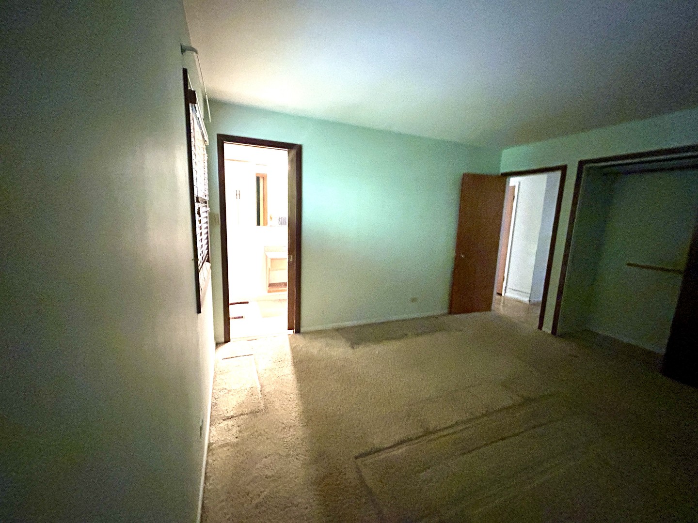 333 Charing Cross Road, Elk Grove Village, IL 60007