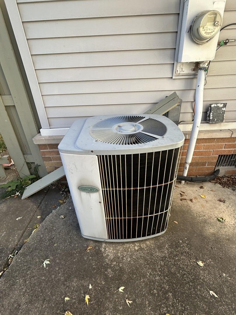 333 Charing Cross Road, Elk Grove Village, IL 60007