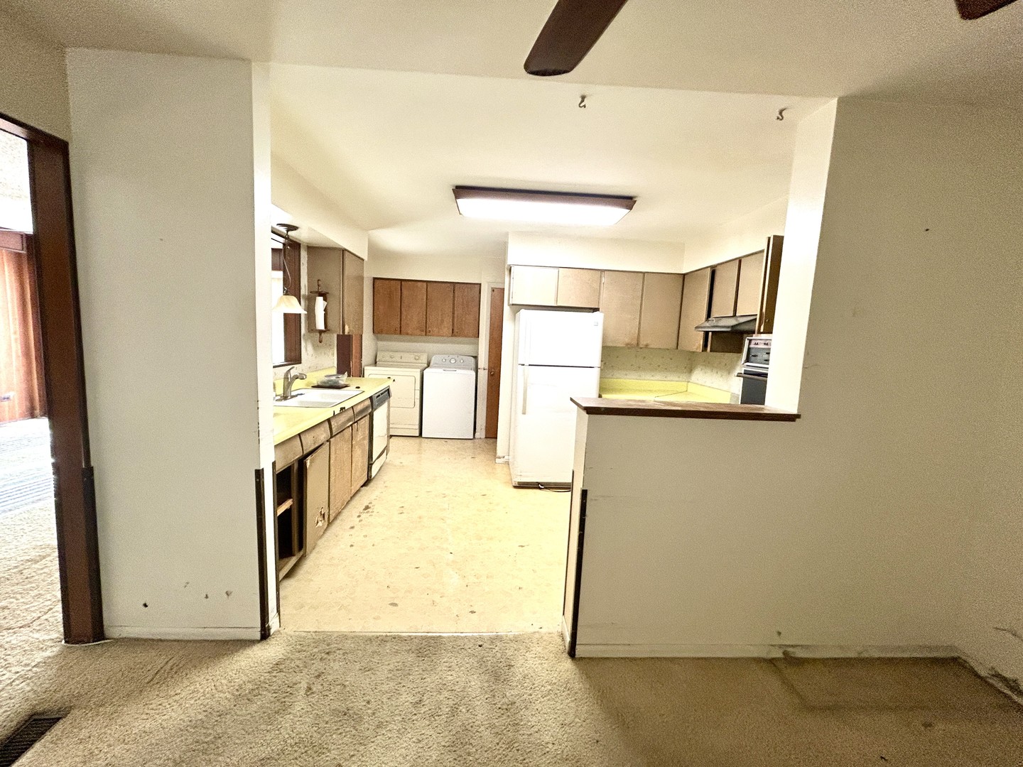 333 Charing Cross Road, Elk Grove Village, IL 60007