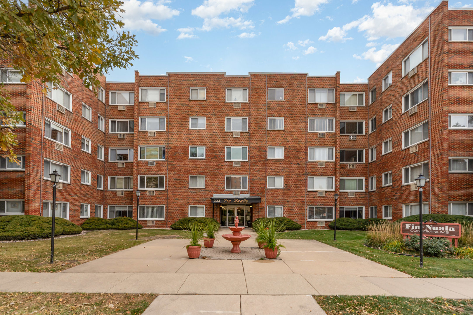 222 MADISON Street #404, Joliet, IL 60435