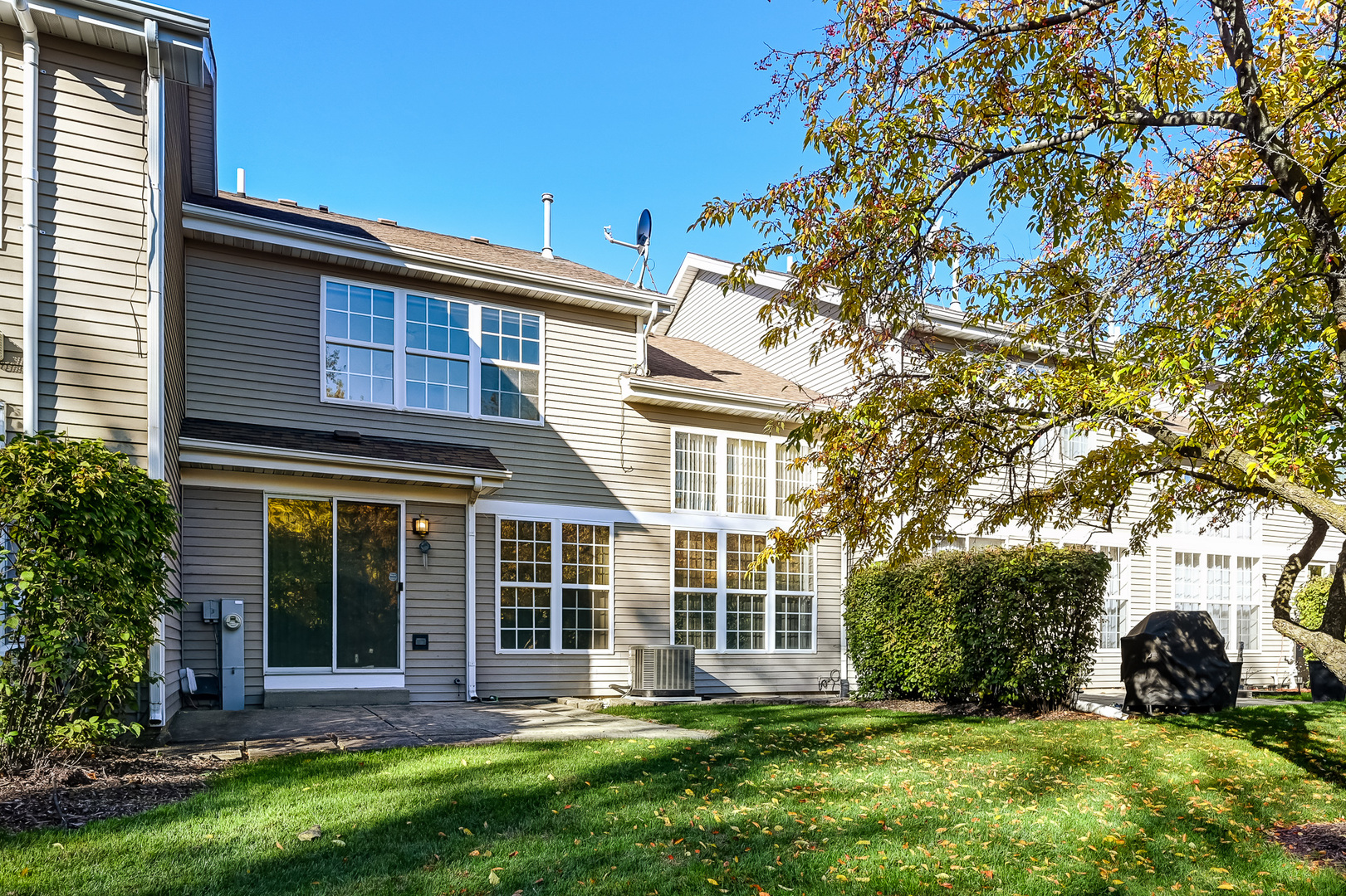 945 Willow Street, Itasca, IL 60143