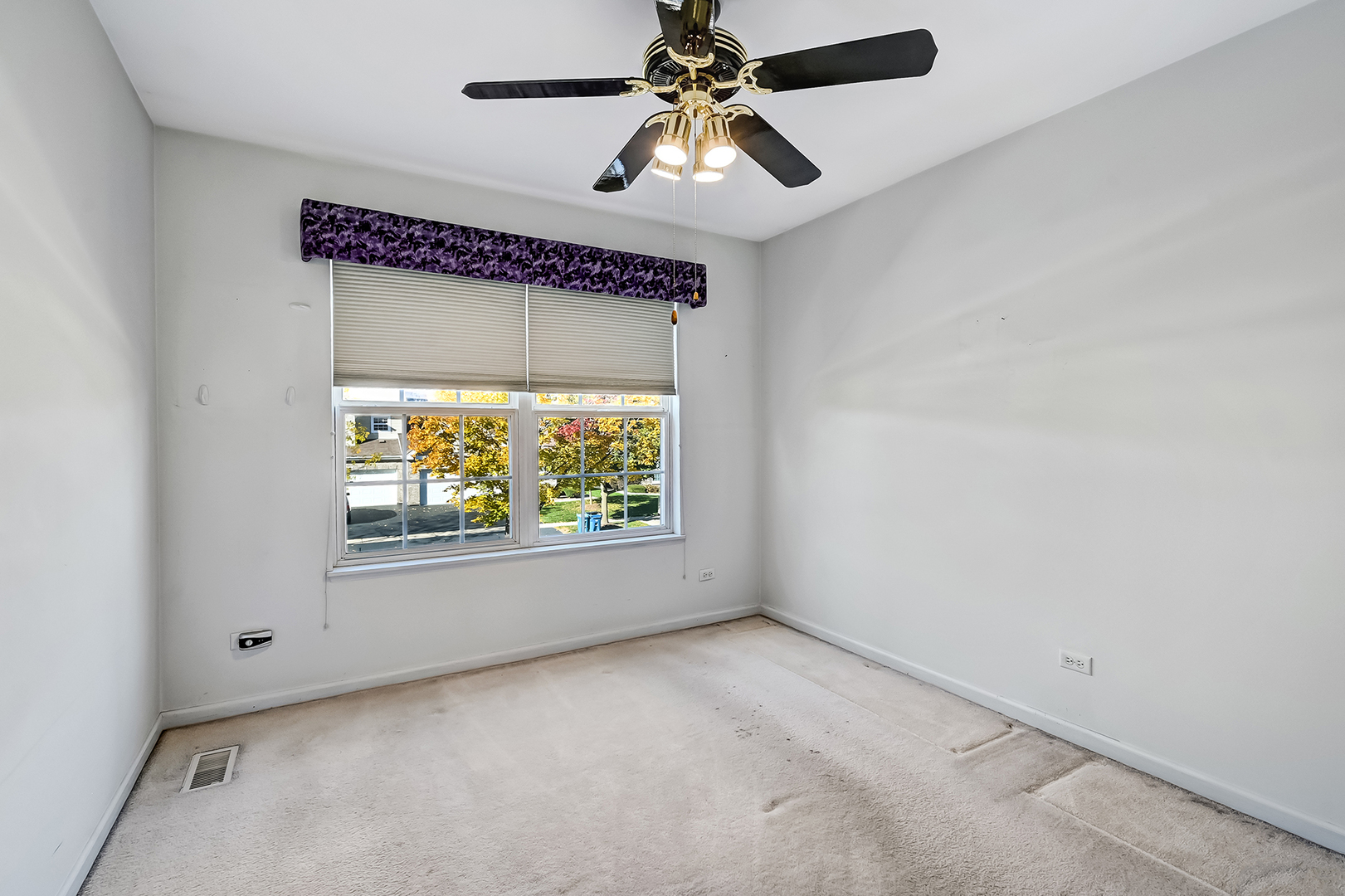 945 Willow Street, Itasca, IL 60143