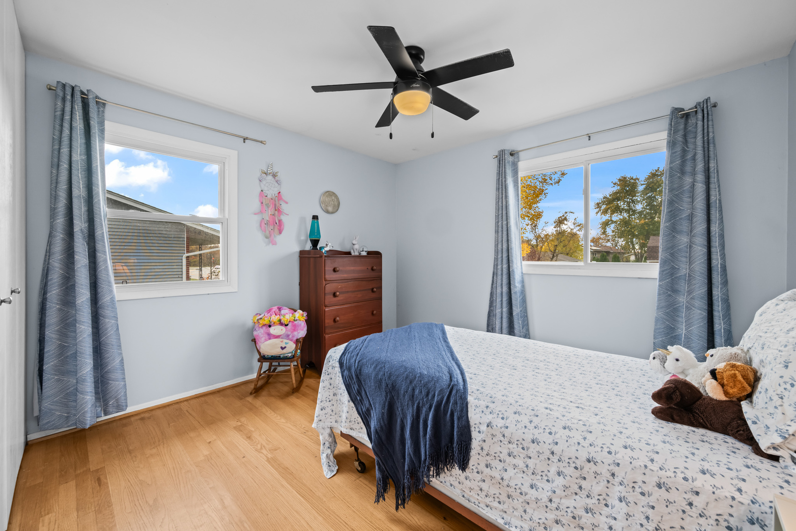 3525 Winston Drive, Hoffman Estates, IL 60192