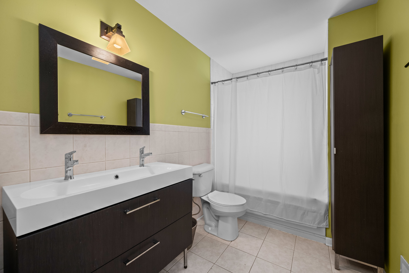 3525 Winston Drive, Hoffman Estates, IL 60192