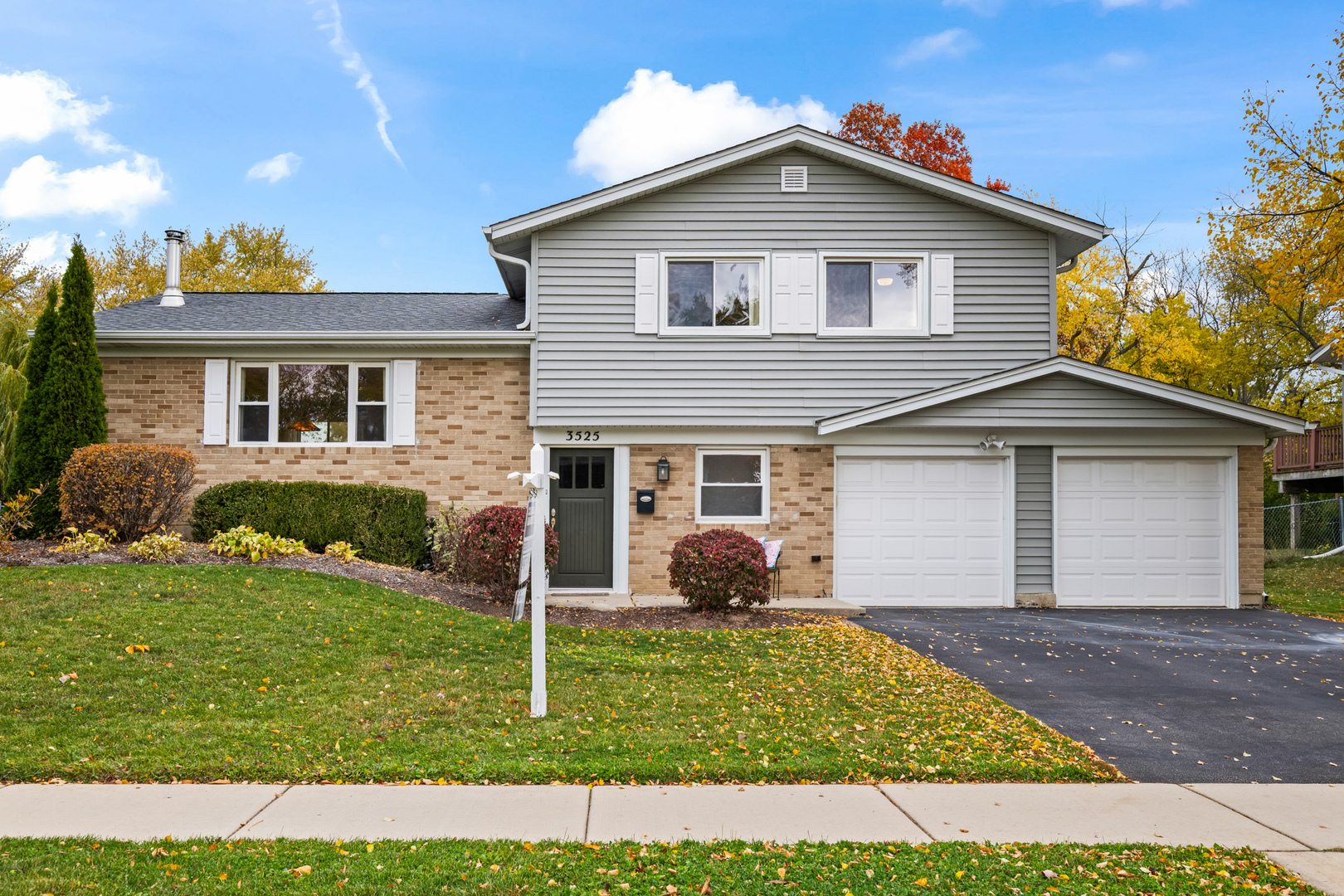 3525 Winston Drive, Hoffman Estates, IL 60192