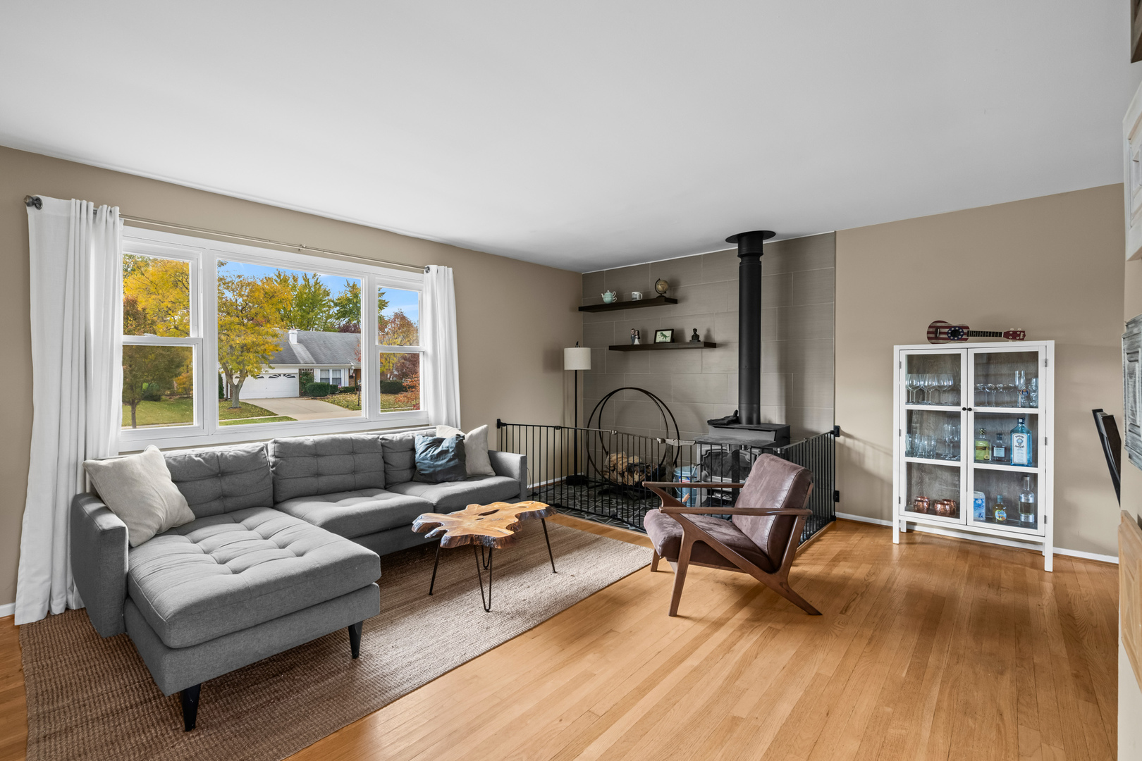 3525 Winston Drive, Hoffman Estates, IL 60192