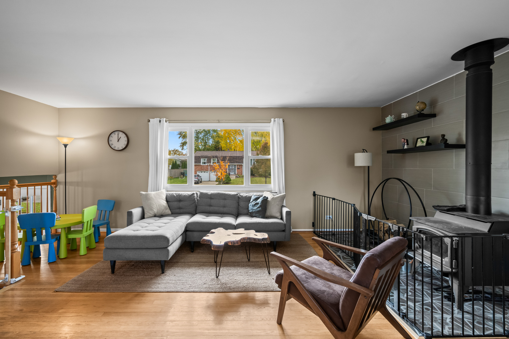 3525 Winston Drive, Hoffman Estates, IL 60192