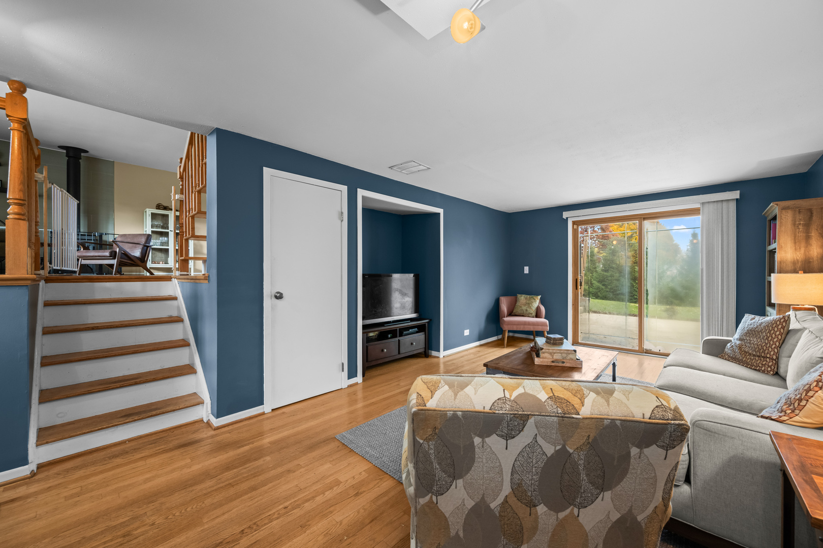 3525 Winston Drive, Hoffman Estates, IL 60192