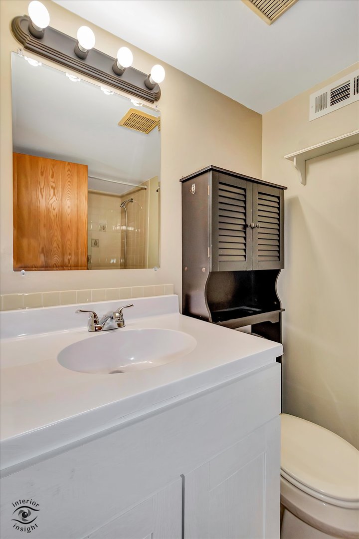 17003 Grissom Drive #2N, Tinley Park, IL 60477