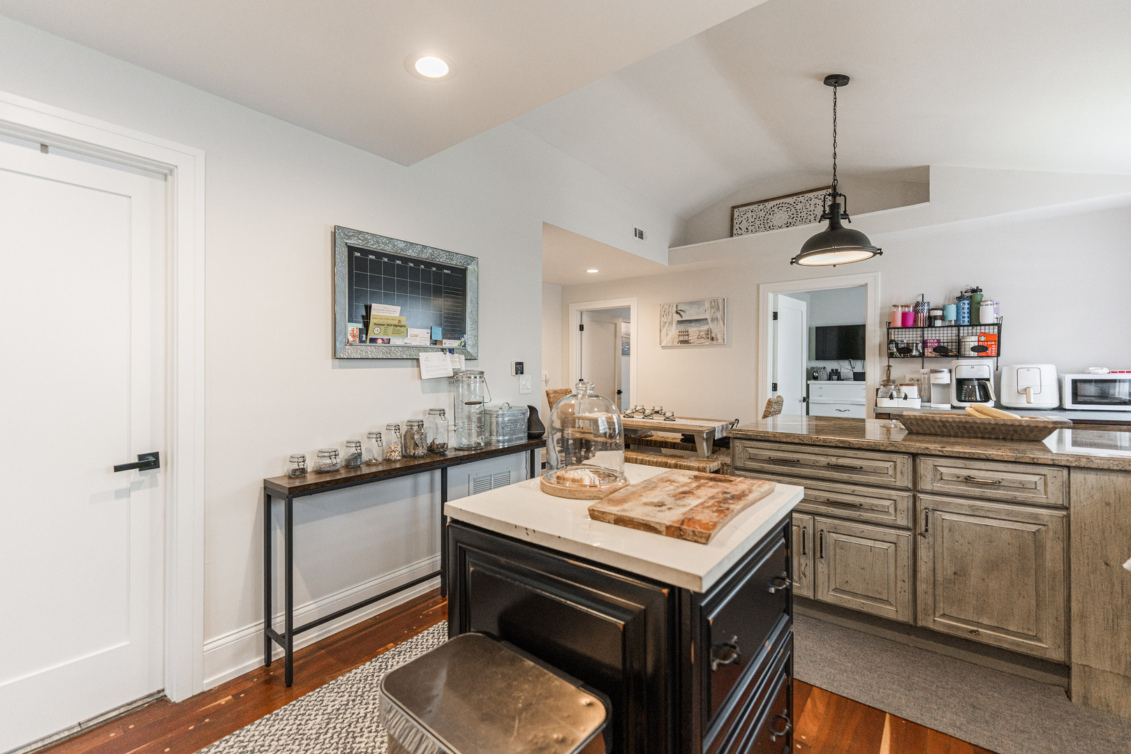 40492 N Lambert Drive, Antioch, IL 60002