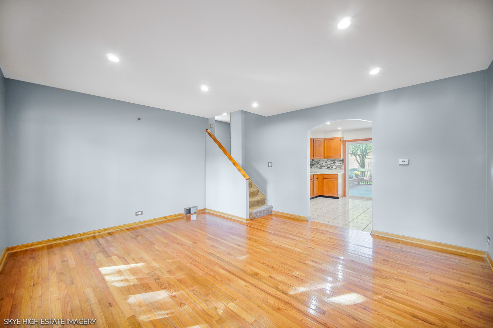 9018 Roach Avenue, Brookfield, IL 60513