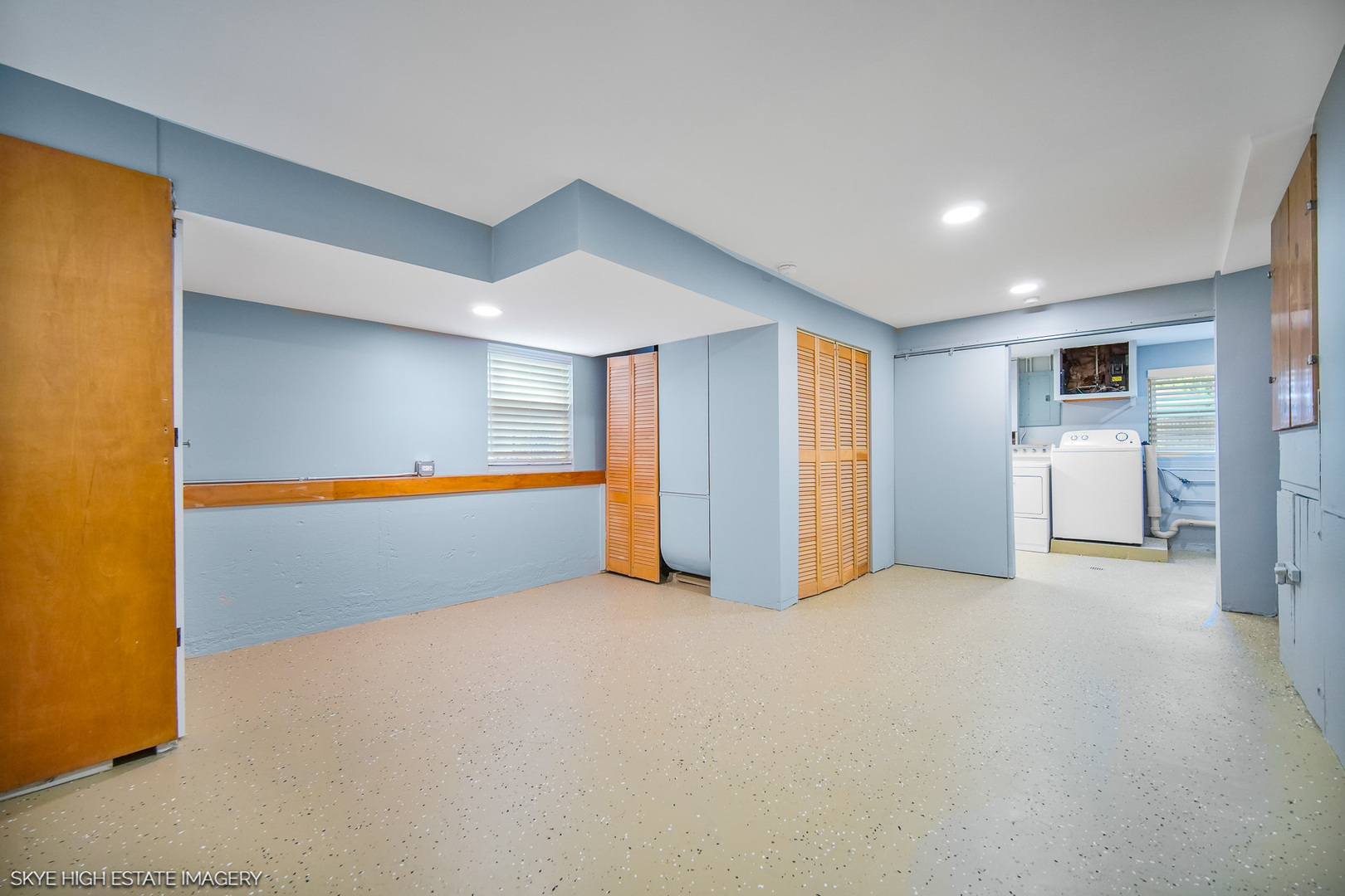 9018 Roach Avenue, Brookfield, IL 60513