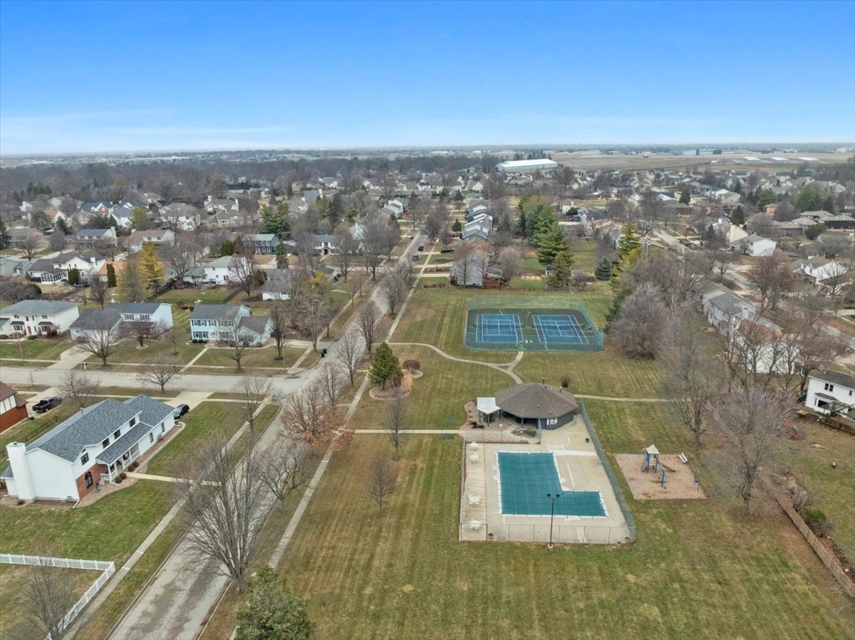 404 Chelsea Drive, Bloomington, IL 61704