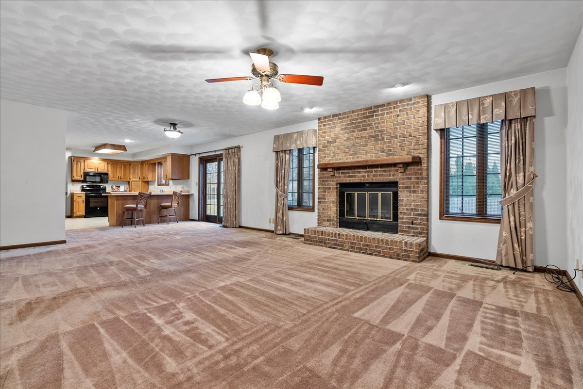 404 Chelsea Drive, Bloomington, IL 61704