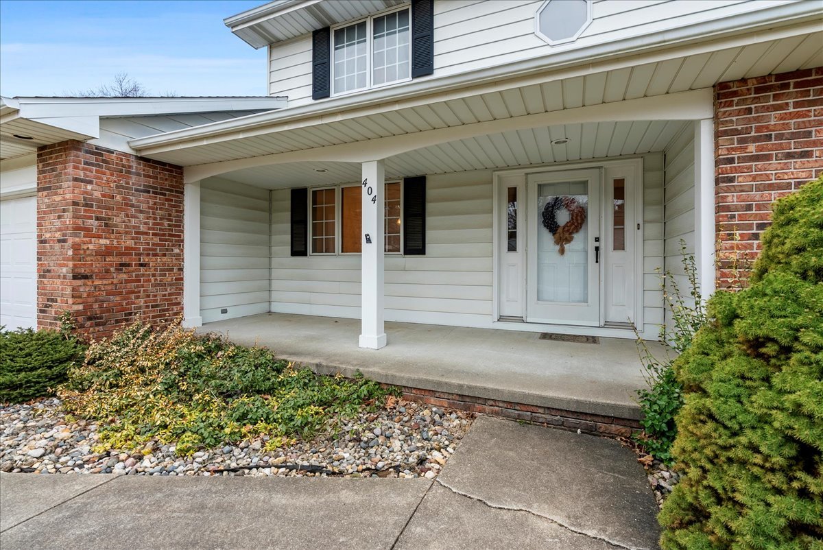 404 Chelsea Drive, Bloomington, IL 61704