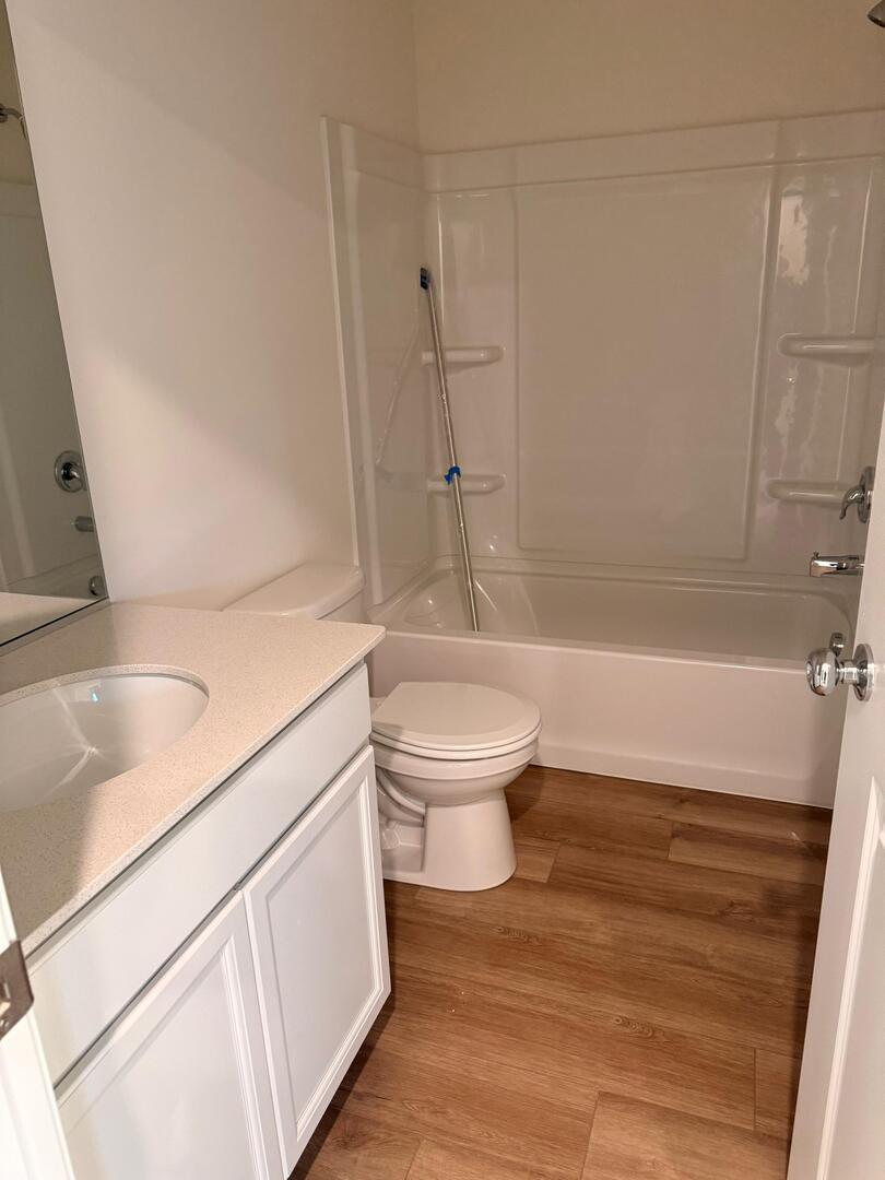 2240 Horseshoe Circle #2240, Naperville, IL 60564